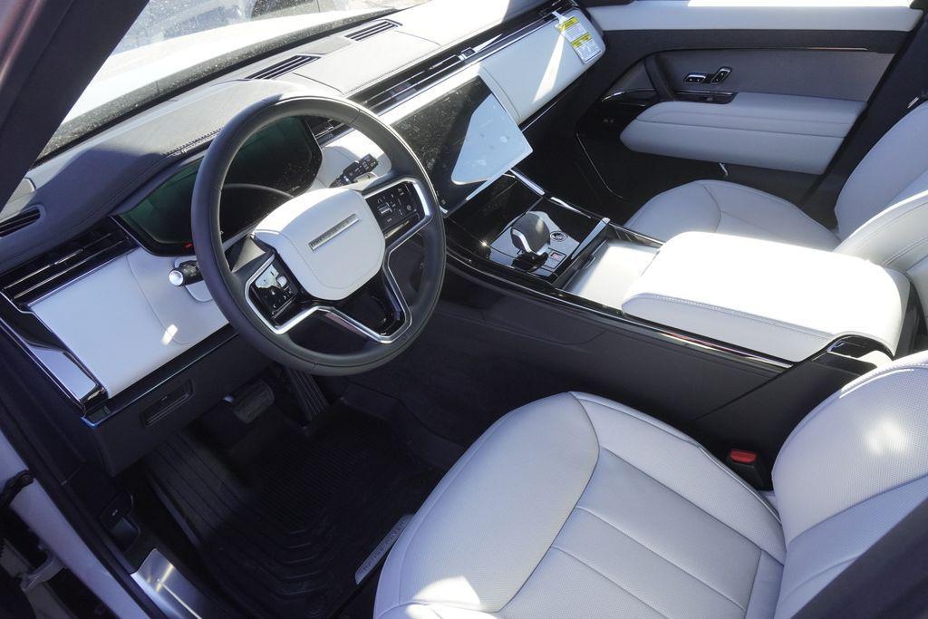 new 2025 Land Rover Range Rover Sport car, priced at $92,910