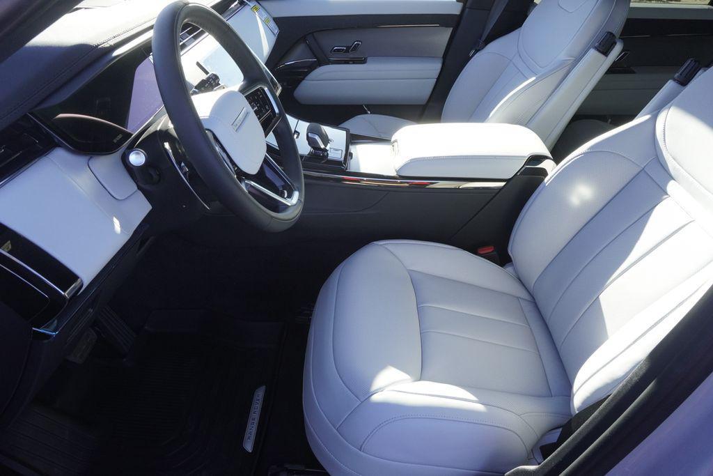 new 2025 Land Rover Range Rover Sport car, priced at $92,910
