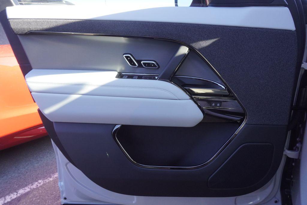 new 2025 Land Rover Range Rover Sport car, priced at $92,910