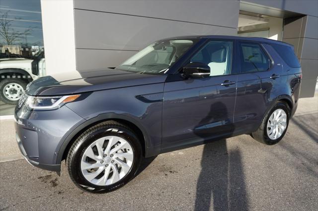 new 2025 Land Rover Discovery car, priced at $67,473