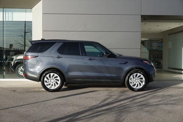 new 2025 Land Rover Discovery car, priced at $67,473