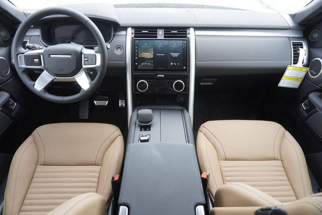 new 2025 Land Rover Discovery car, priced at $83,473