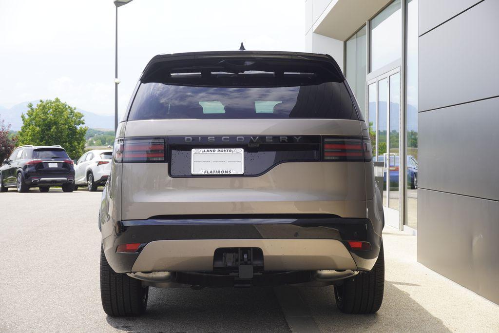 new 2025 Land Rover Discovery car, priced at $83,473