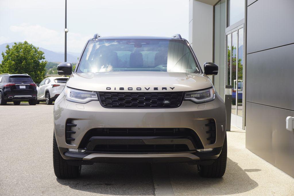 new 2025 Land Rover Discovery car, priced at $83,473