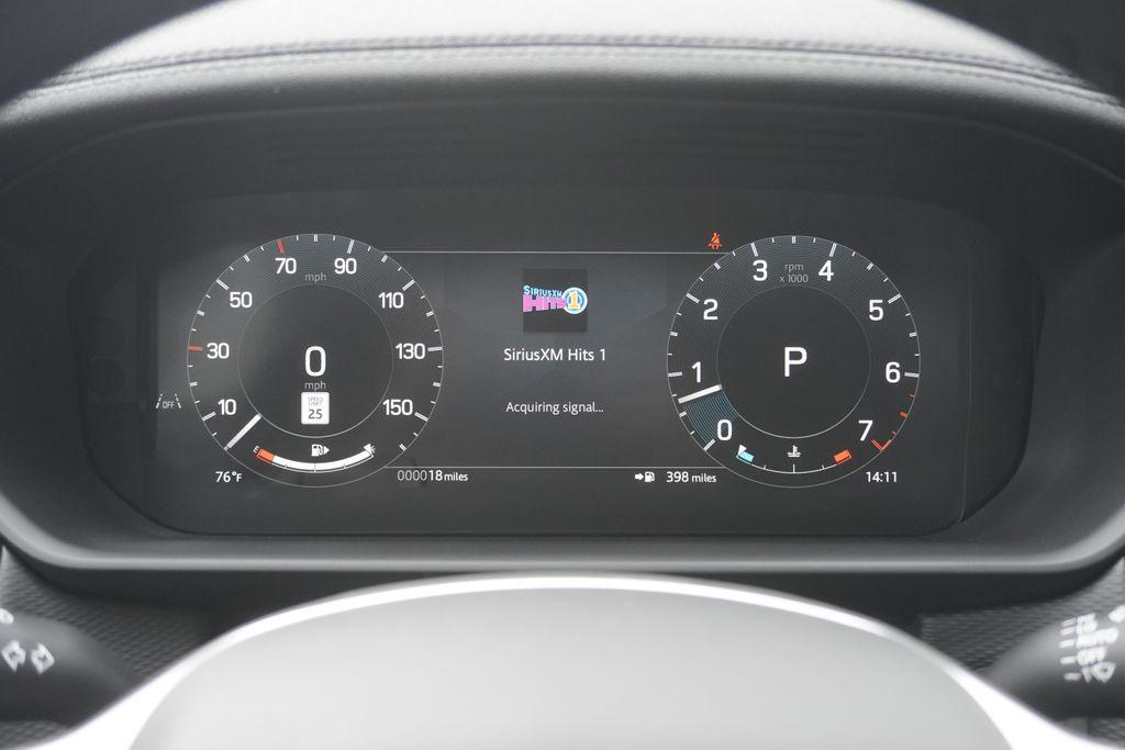 new 2025 Land Rover Discovery car, priced at $83,473
