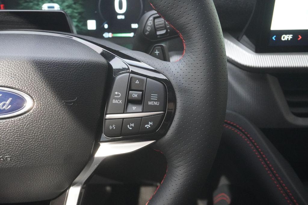 used 2025 Ford Explorer car, priced at $50,963