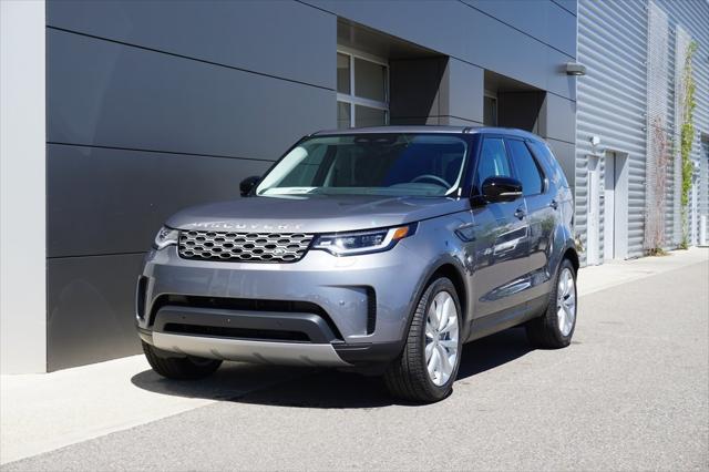 new 2024 Land Rover Discovery car, priced at $65,948