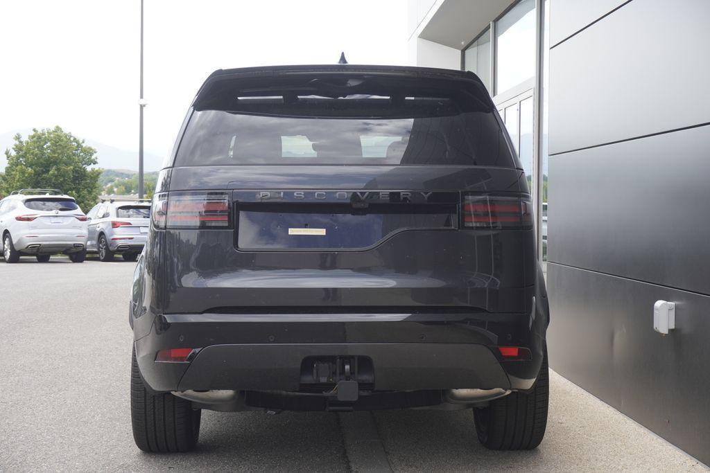 new 2025 Land Rover Discovery car, priced at $78,648