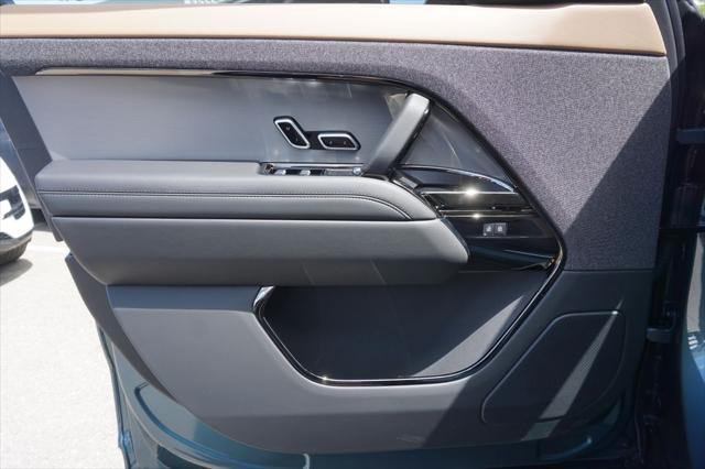 new 2025 Land Rover Range Rover Sport car, priced at $104,810