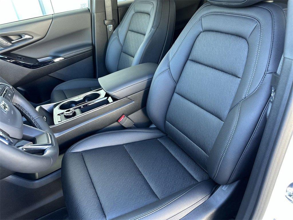 new 2026 Chevrolet Equinox car, priced at $36,085