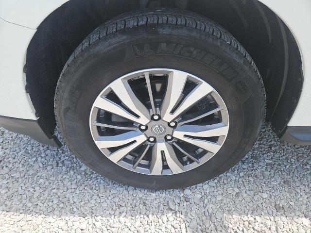 used 2020 Nissan Pathfinder car, priced at $13,200