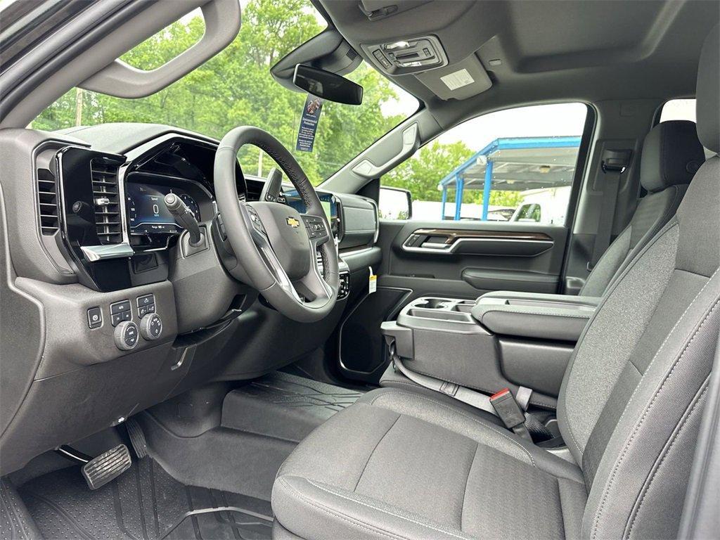 new 2025 Chevrolet Silverado 1500 car, priced at $48,655