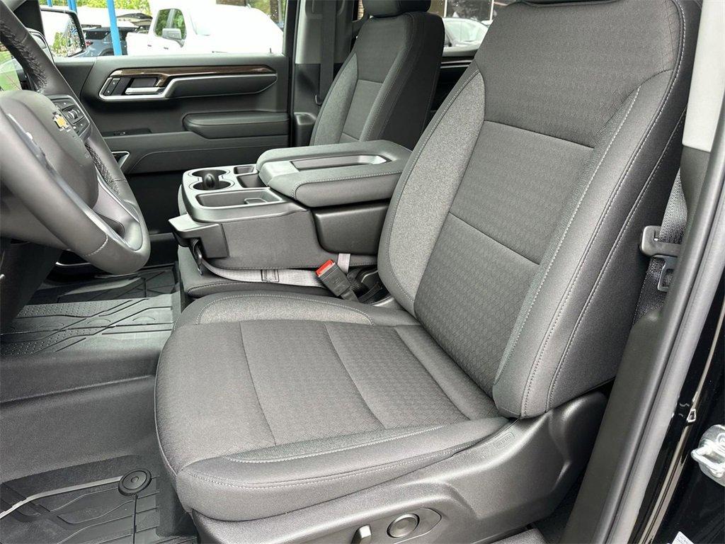 new 2025 Chevrolet Silverado 1500 car, priced at $48,655