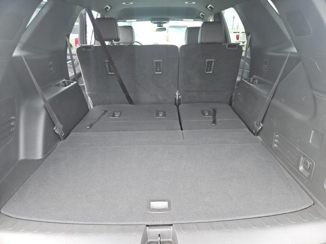 used 2023 Chevrolet Traverse car, priced at $33,486