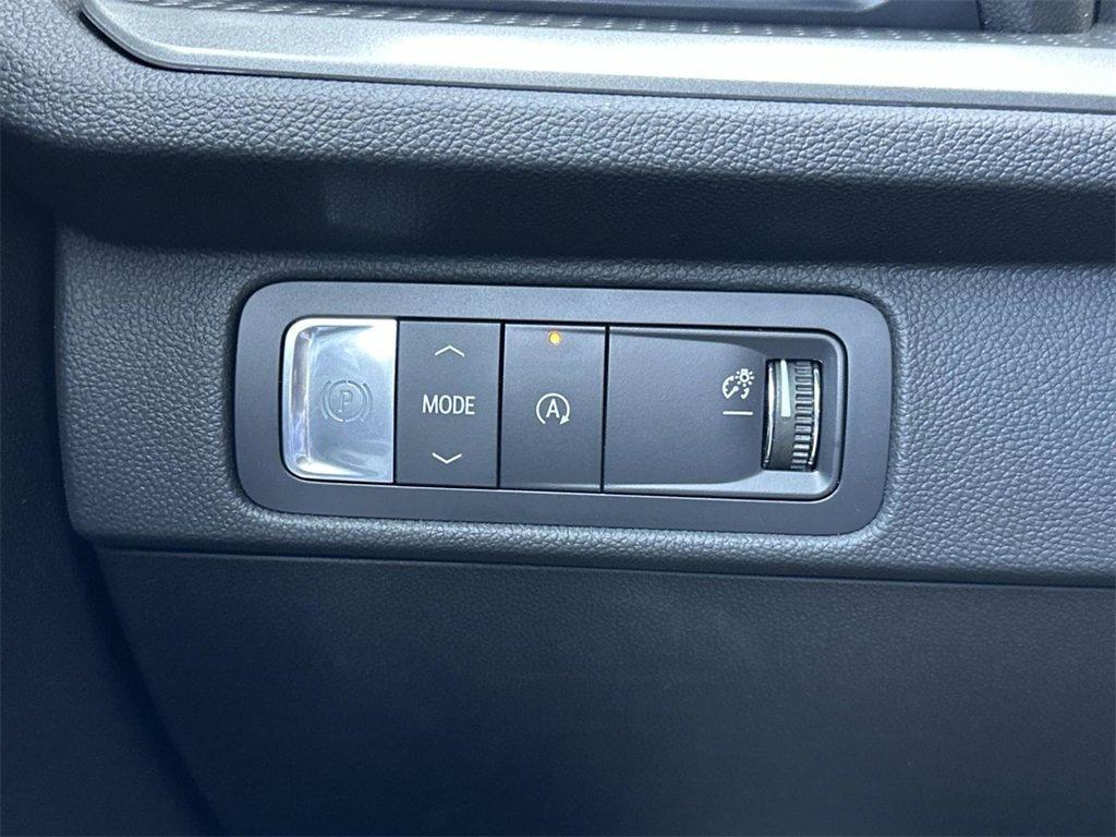 new 2026 Chevrolet Traverse car, priced at $43,190
