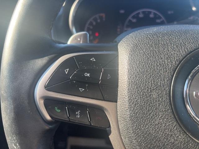 used 2017 Jeep Grand Cherokee car, priced at $15,377