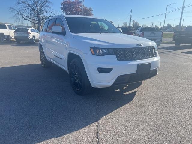 used 2017 Jeep Grand Cherokee car, priced at $15,377