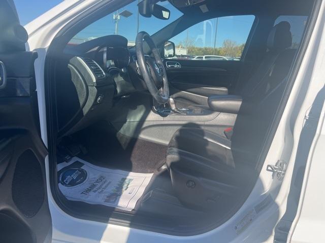 used 2017 Jeep Grand Cherokee car, priced at $15,377