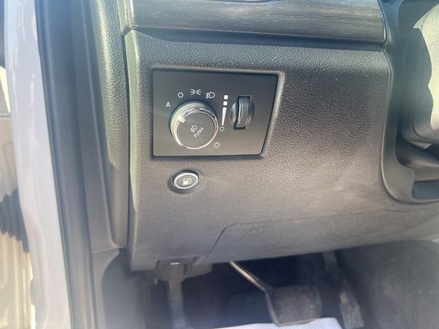 used 2017 Jeep Grand Cherokee car, priced at $15,377