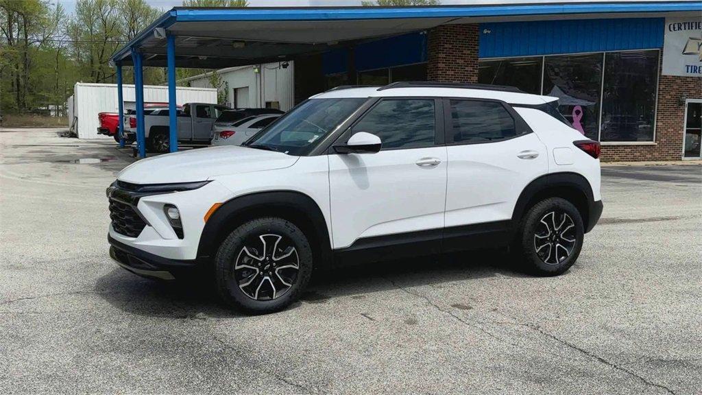 new 2025 Chevrolet TrailBlazer car, priced at $32,047