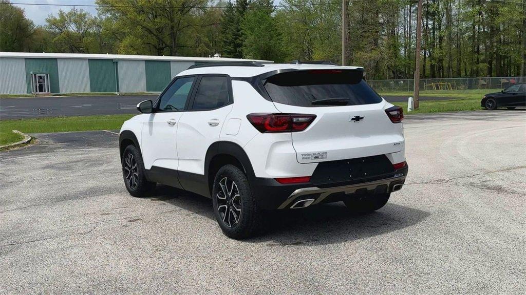 new 2025 Chevrolet TrailBlazer car, priced at $32,047