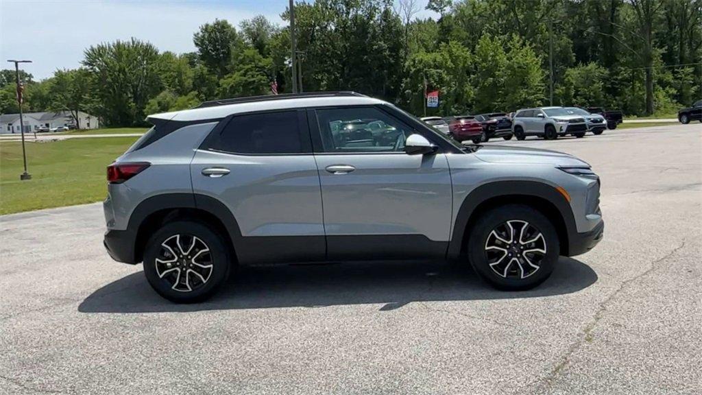 new 2025 Chevrolet TrailBlazer car, priced at $33,415