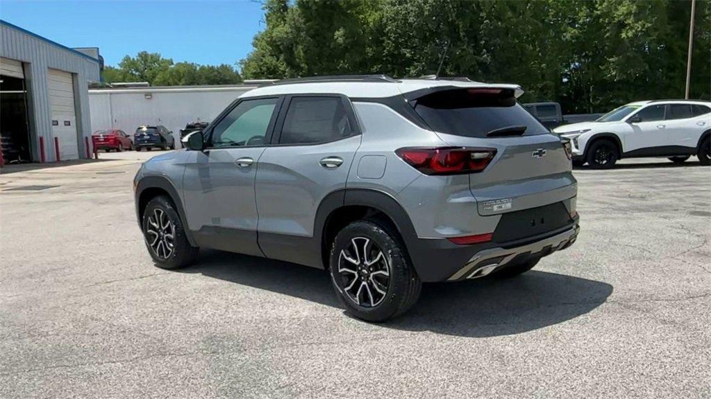 new 2025 Chevrolet TrailBlazer car, priced at $33,415