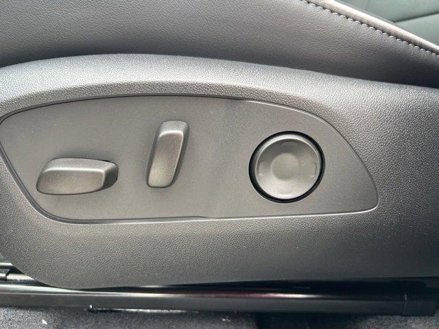 new 2025 Buick Enclave car, priced at $44,669