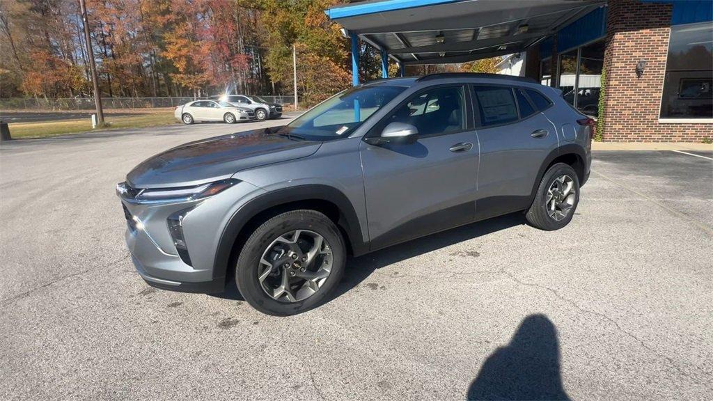 new 2026 Chevrolet Trax car, priced at $26,010