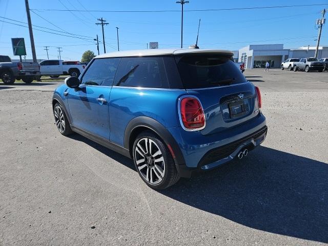 used 2024 MINI Hardtop car, priced at $30,899