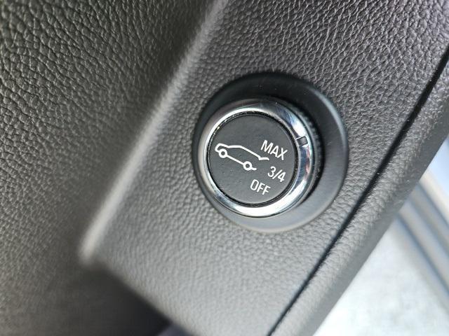 used 2021 Chevrolet Traverse car, priced at $24,997