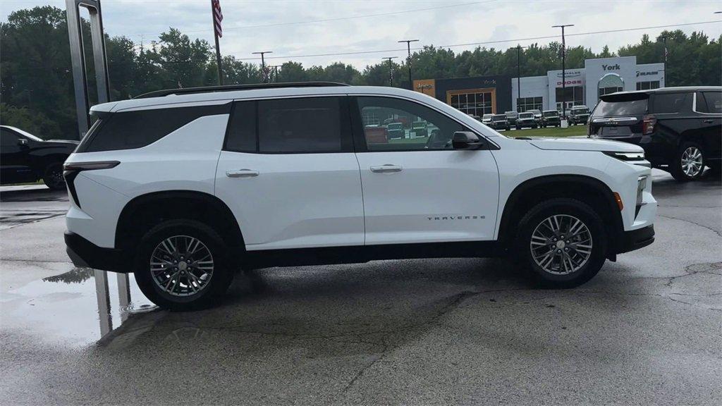 new 2025 Chevrolet Traverse car, priced at $42,235