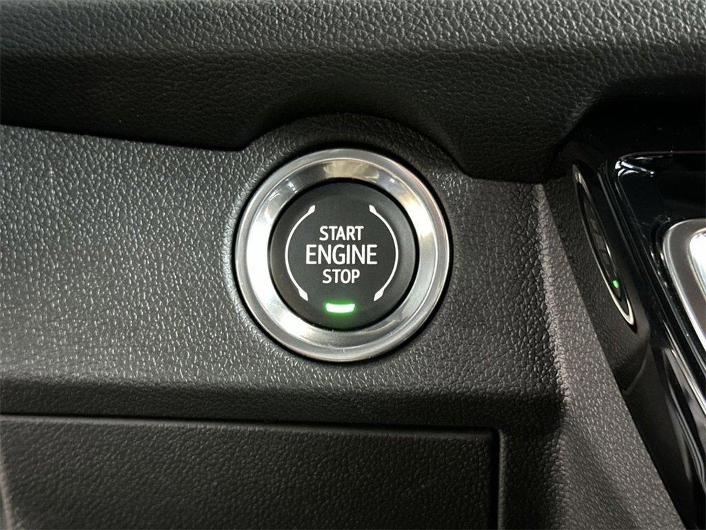 new 2025 Chevrolet Traverse car, priced at $42,235