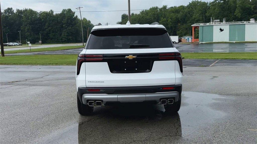 new 2025 Chevrolet Traverse car, priced at $42,235