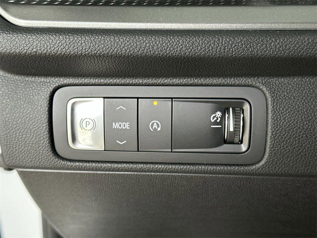 new 2025 Chevrolet Traverse car, priced at $42,235