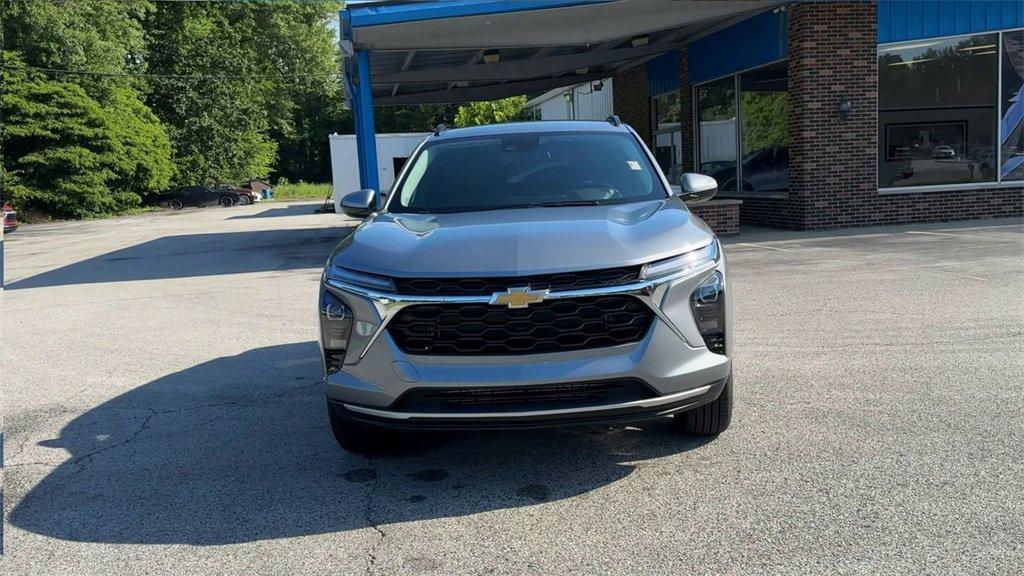 new 2025 Chevrolet Trax car, priced at $25,485