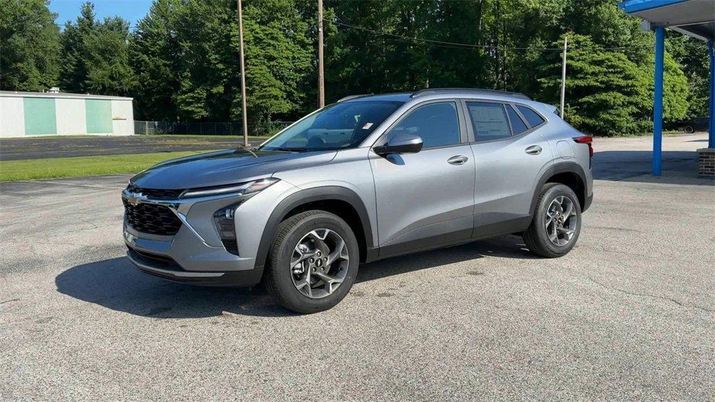 new 2025 Chevrolet Trax car, priced at $25,485