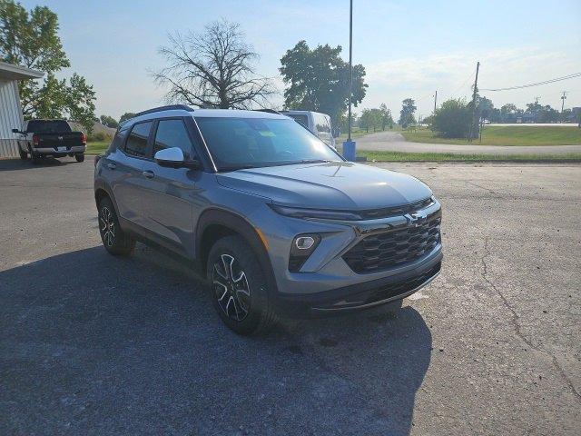 new 2025 Chevrolet TrailBlazer car, priced at $33,921