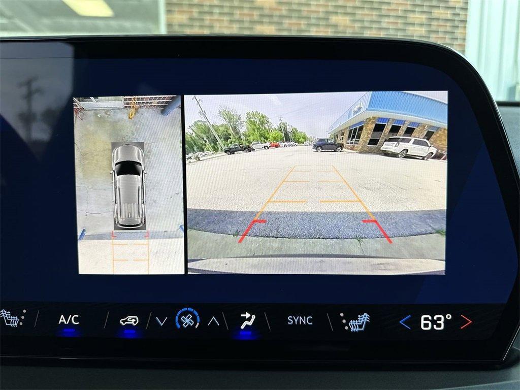 new 2026 Chevrolet Traverse car, priced at $43,920