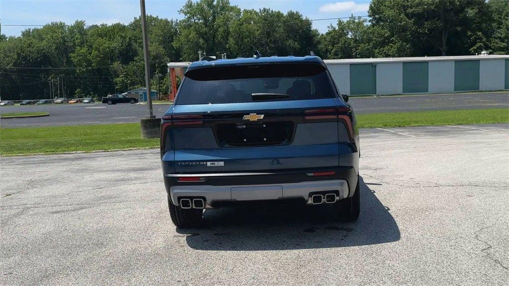 new 2026 Chevrolet Traverse car, priced at $43,920