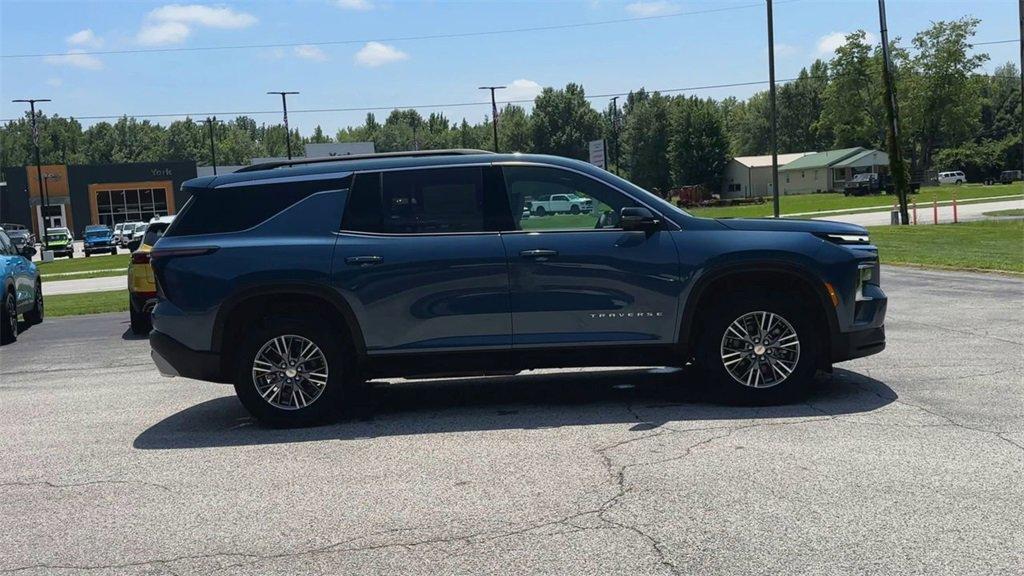 new 2026 Chevrolet Traverse car, priced at $43,920