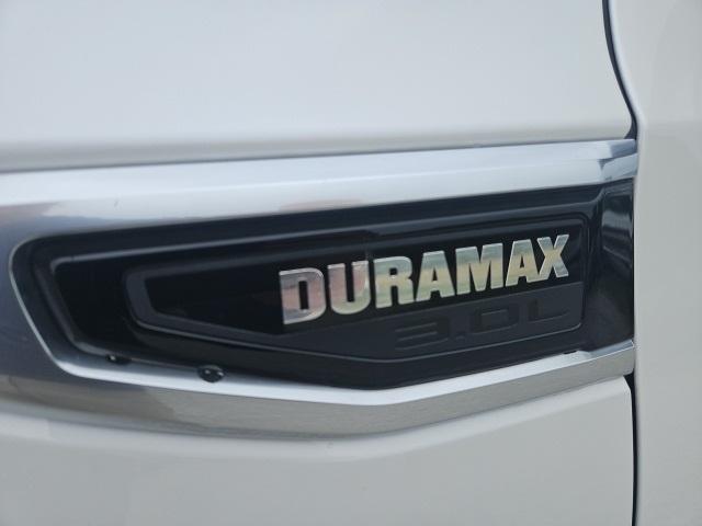 used 2024 GMC Yukon XL car, priced at $70,828