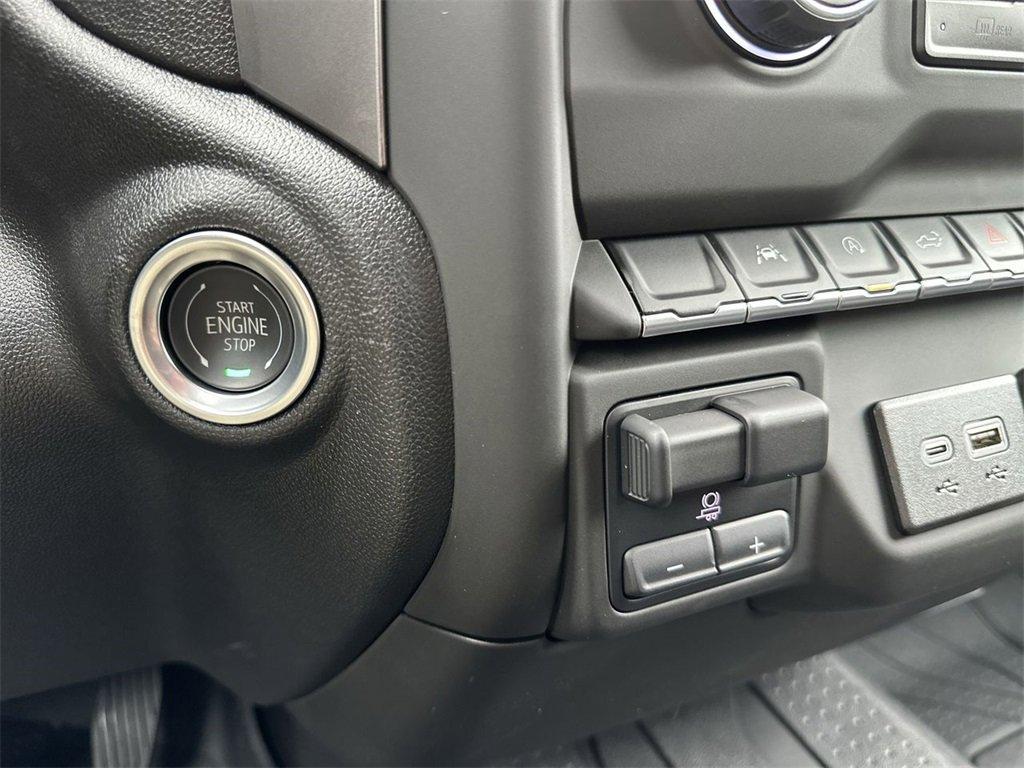 new 2025 Chevrolet Silverado 1500 car, priced at $43,569