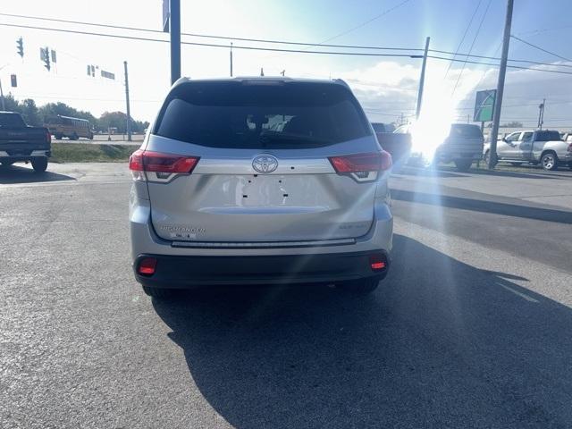 used 2018 Toyota Highlander car, priced at $21,995