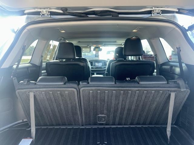 used 2018 Toyota Highlander car, priced at $21,995