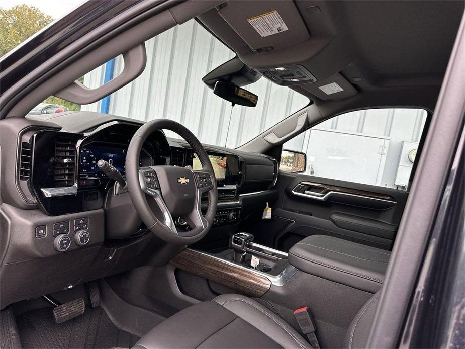 new 2024 Chevrolet Silverado 1500 car, priced at $62,097