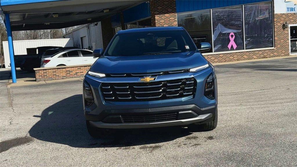 new 2025 Chevrolet Equinox car, priced at $33,180