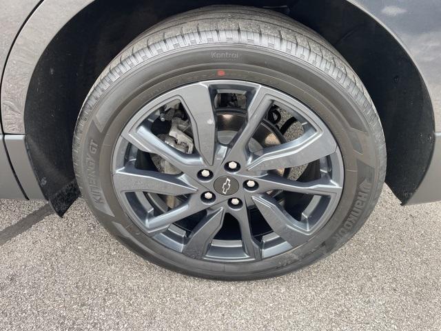 used 2022 Chevrolet Equinox car, priced at $24,338