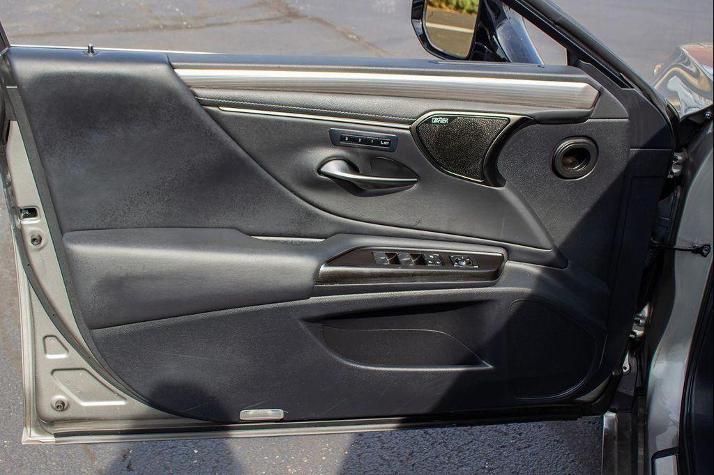 used 2019 Lexus ES 350 car, priced at $28,978