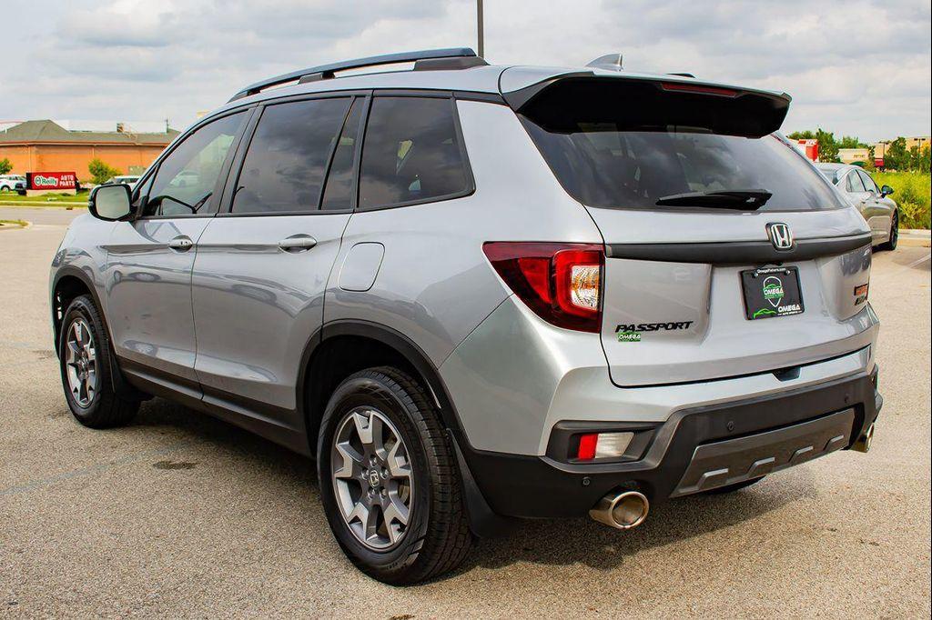 used 2022 Honda Passport car, priced at $32,615
